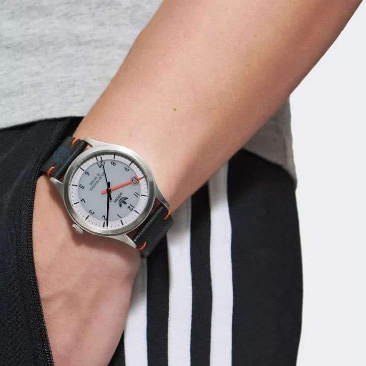 ساعت آدیداس مدل AOSY23045