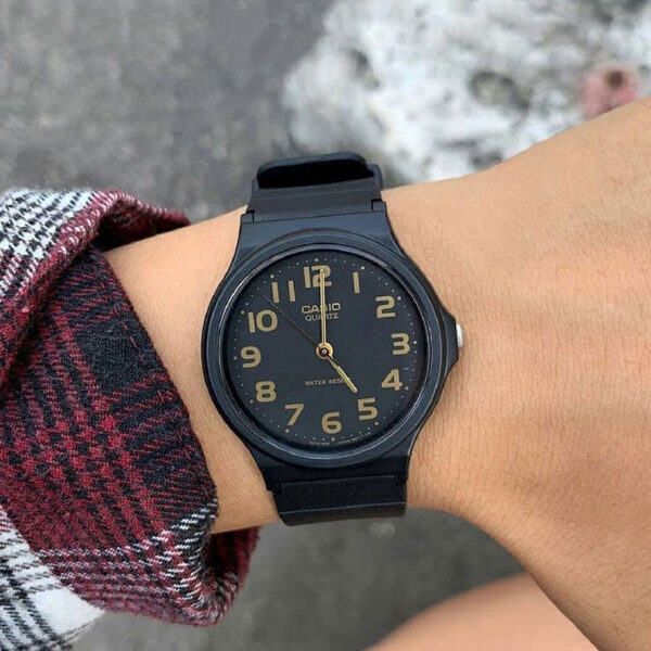 ساعت کاسیو Casio General مردانه مدل MW-240-1B2