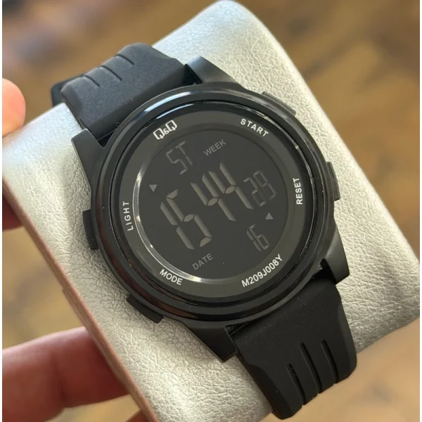 ساعت کیو اند کیو unisex Q&Q مدل M209J008Y صفحه مشکی